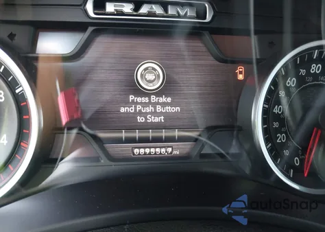 2020 Ram 2500 из США, поврежденный, VIN 3C6UR5FL7LG249781